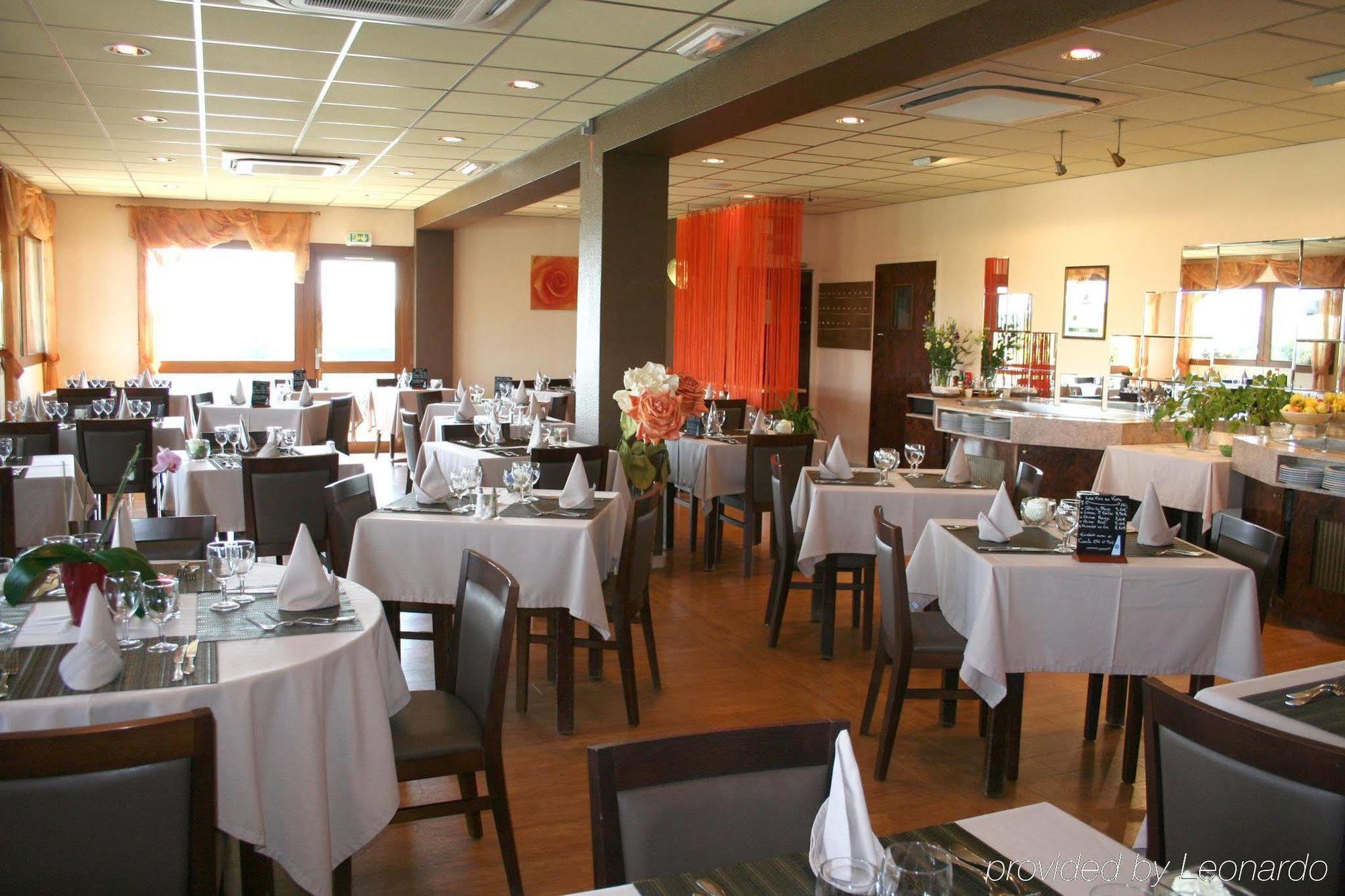Brit Hotel Les Evens Saint-Saturnin  Dış mekan fotoğraf